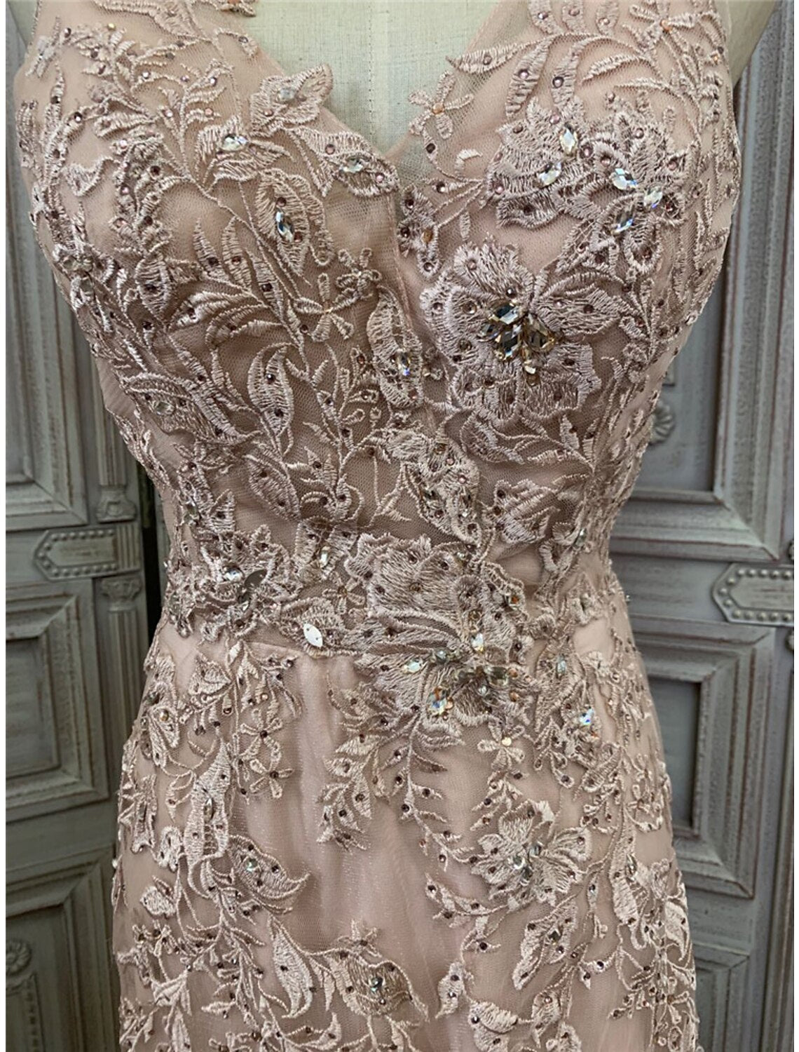 Mermaid / Trumpet Prom Dresses Maxi Dress Party Wear Wedding Party Sweep / Brush Train Sleeveless V Neck Tulle with Applique