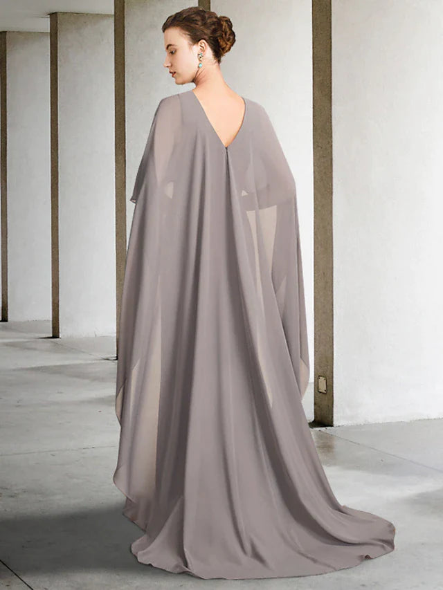 A-Line Mother of the Bride Dress Plus Size Elegant Jewel Neck Sweep / Brush Train Chiffon Sleeveless with Split Front