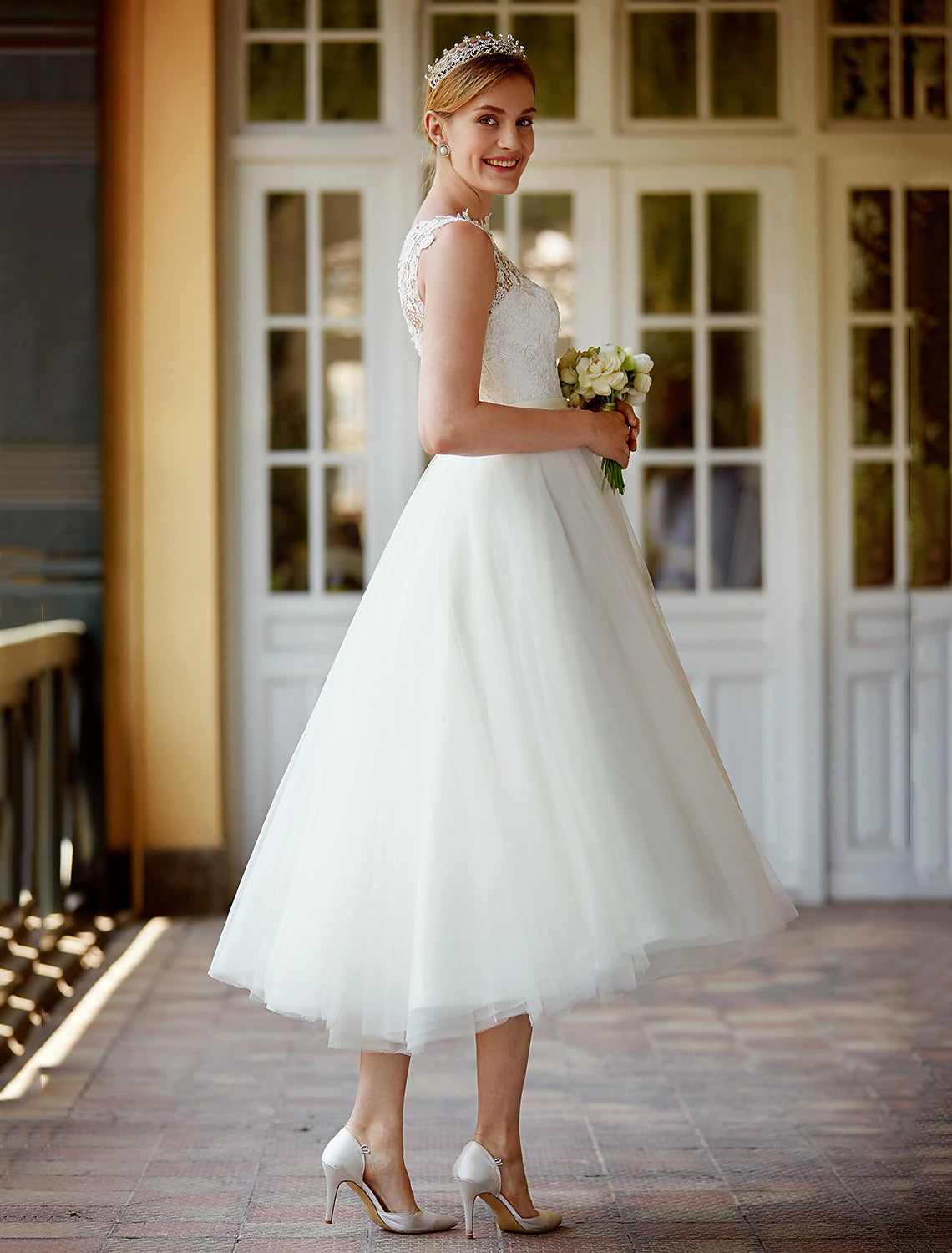 Reception Little White Dresses Wedding Dresses A-Line Illusion Neck Sleeveless Tea Length Lace Bridal Gowns With Sashes / Ribbons Buttons Wedding Party