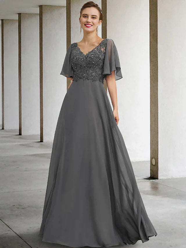 A-Line Mother of the Bride Dress Luxurious Elegant V Neck Floor Length Chiffon Lace Short Sleeve with Beading Appliques